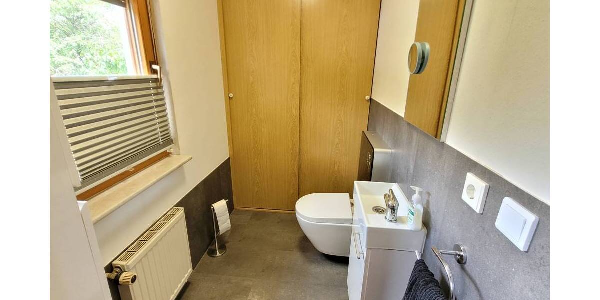 Mehrfamilienhaus, Wohnhaus Netphen / Hainchen Hainchen - 9 Zimmer, 205 m&sup2;, 299.000&euro; | Angebot:25700453