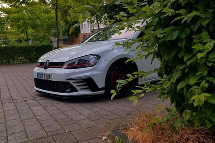 VW Golf 77.025 km 27.500 &euro; Netphen 57250