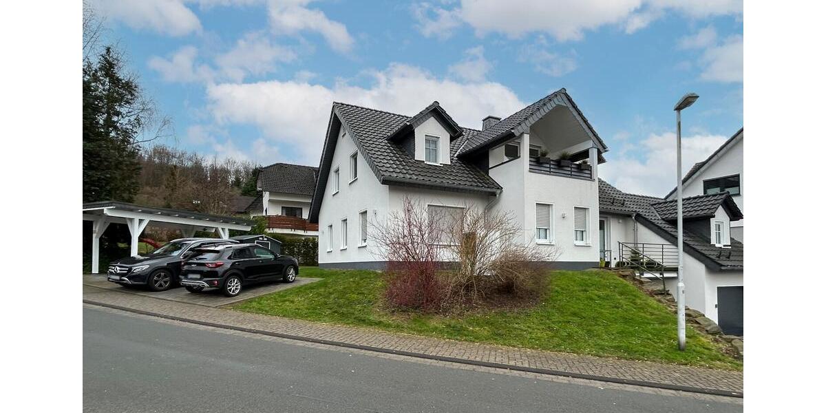 Dachgeschoßwohnung Olpe - 3 Zimmer, 96 m&sup2;, 995&euro; | Angebot:24536438