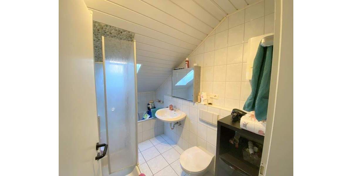 Etagenwohnung Höhn Oellingen - 3 Zimmer, 89 m&sup2;, 130.000&euro; | Angebot:25670396