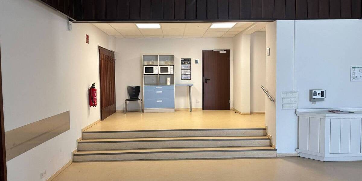 Gewerbeobjekt Wissen - 1 Zimmer, 181 m&sup2;, 3.950&euro; | Angebot:25738138