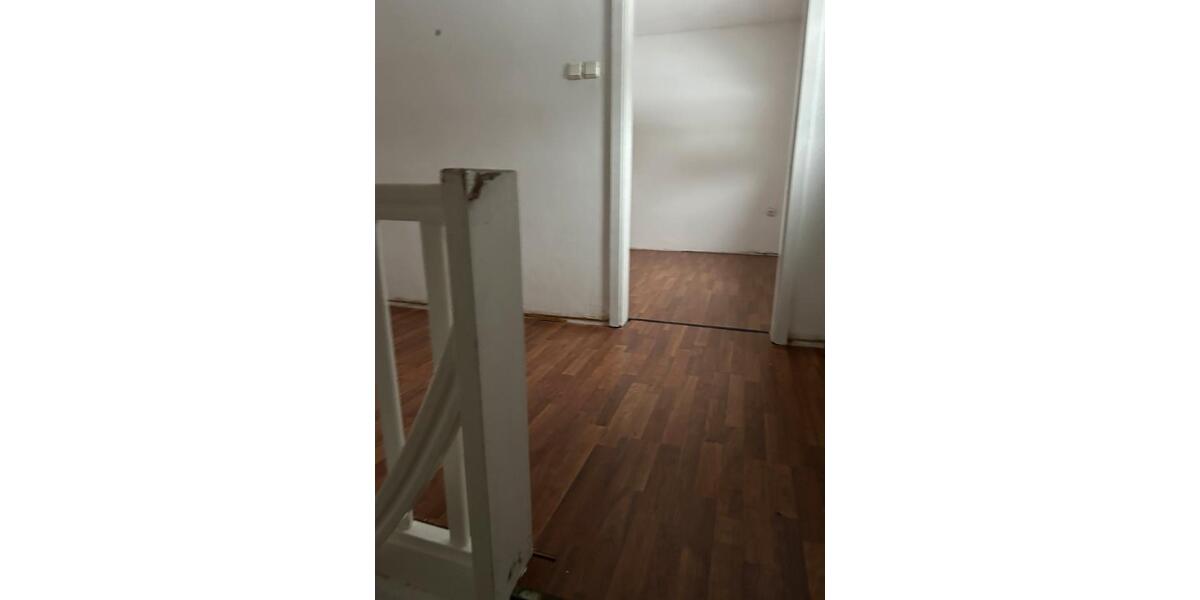 Doppelhaushälfte Burbach - 5 Zimmer, 137 m&sup2;, 135.000&euro; | Angebot:25050522