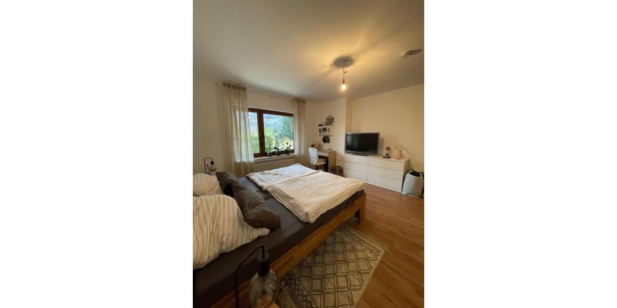 Etagenwohnung Siegen - 2 Zimmer, 75 m&sup2;, 700&euro; | Angebot:25361944