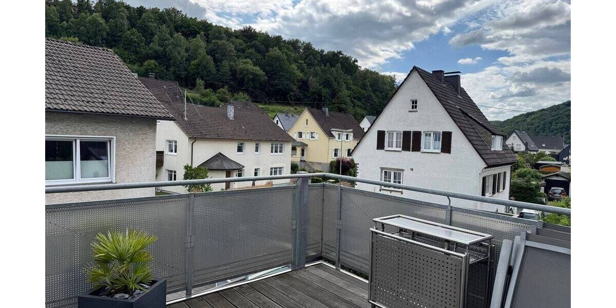 Mehrfamilienhaus, Wohnhaus Lennestadt Meggen - 9 Zimmer, 244 m&sup2;, 395.000&euro; | Angebot:25771706