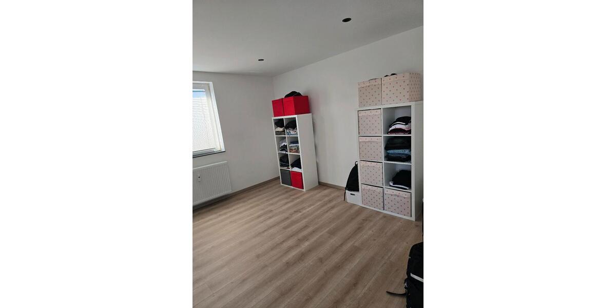 Etagenwohnung Wilnsdorf - 1 Zimmer, 75 m&sup2;, 950&euro; | Angebot:26648901