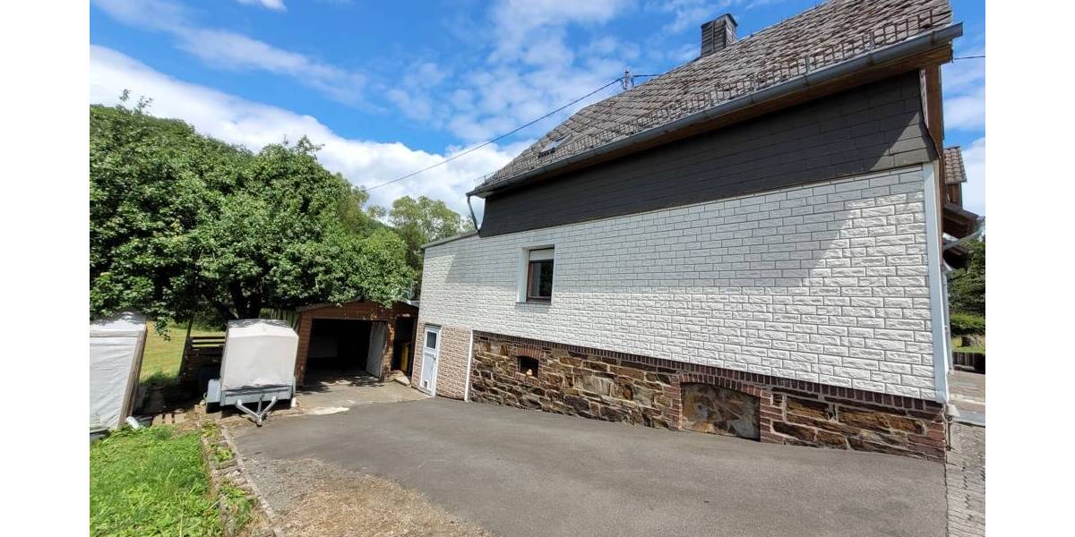 Mehrfamilienhaus, Wohnhaus Netphen / Hainchen Hainchen - 9 Zimmer, 205 m&sup2;, 299.000&euro; | Angebot:25700453