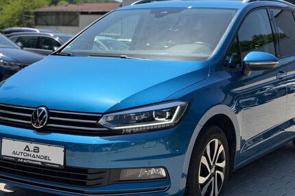 VW Touran 92.500 km 22.890 &euro; Wilden (Siegerland) 57234