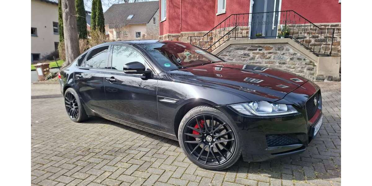 Jaguar XF 151.000 km 15.900 &euro; Kirchen 57548