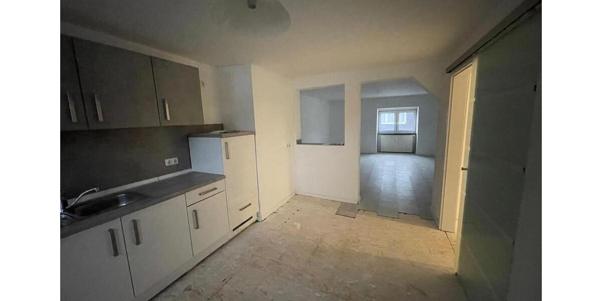 Etagenwohnung Dillenburg - 5 Zimmer, 110 m&sup2;, 795&euro; | Angebot:25975727