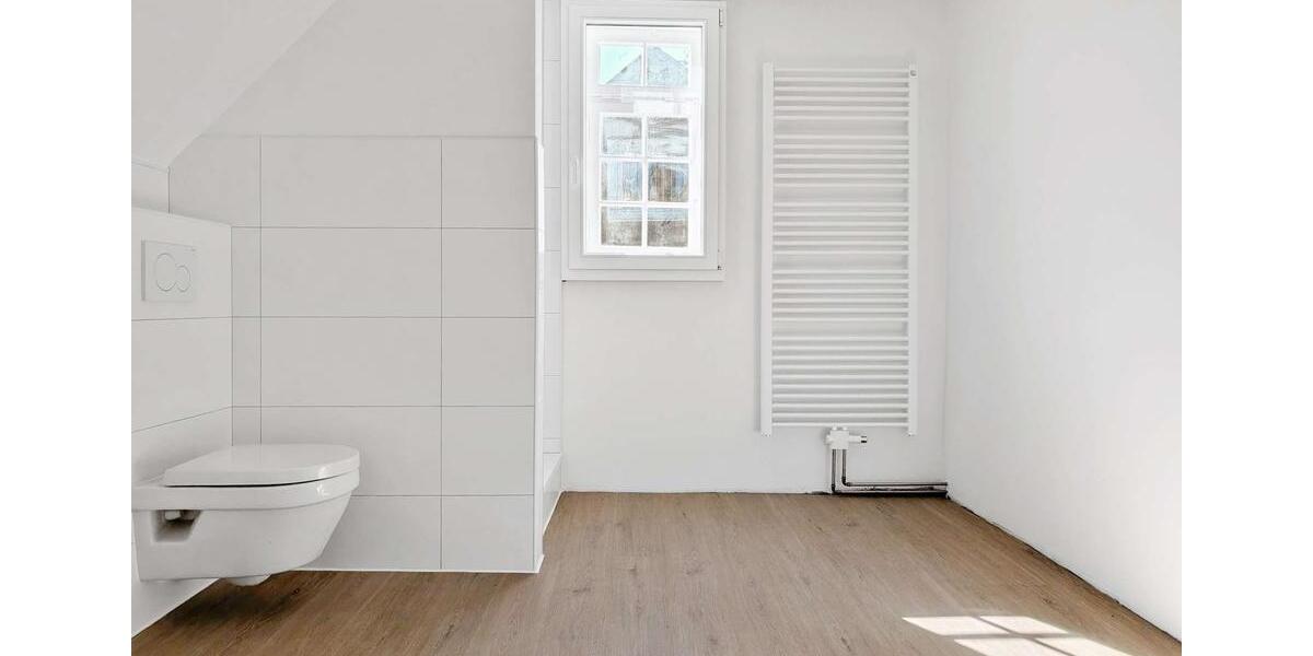 Dachgeschoßwohnung Bad Laasphe - 3 Zimmer, 74 m&sup2;, 686&euro; | Angebot:26031849