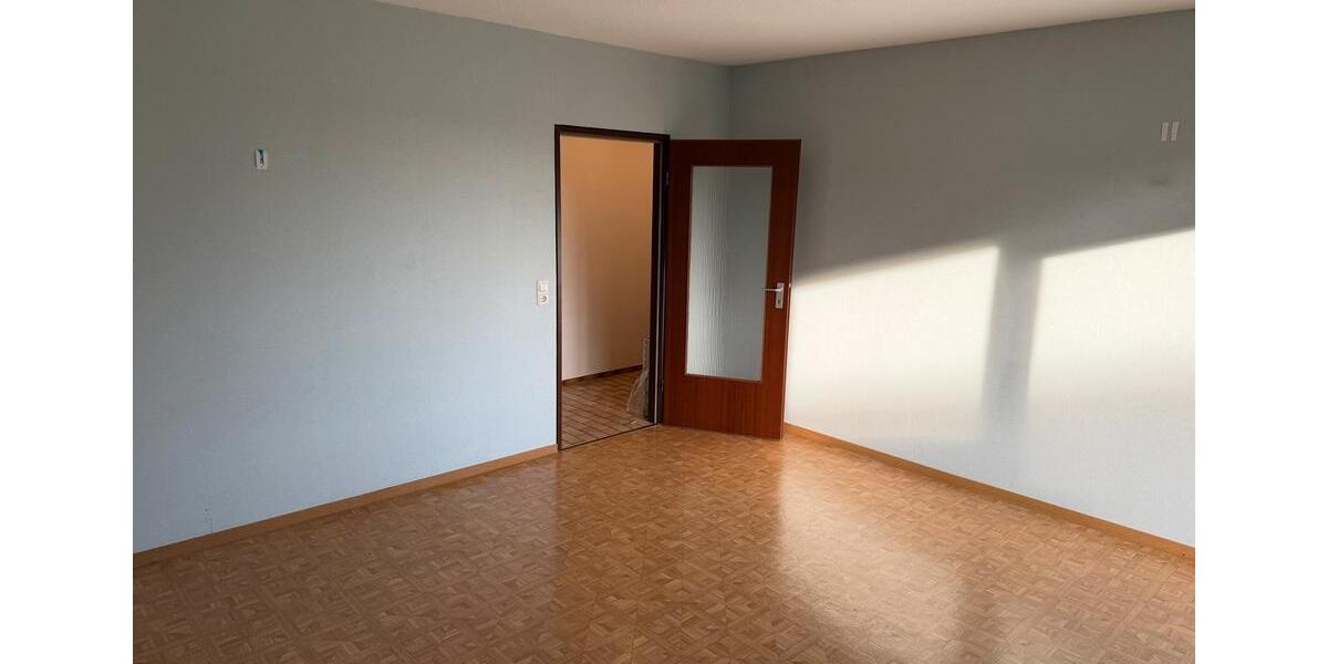 Erdgeschoßwohnung Eschenburg - 3 Zimmer, 90 m&sup2;, 950&euro; | Angebot:25239286