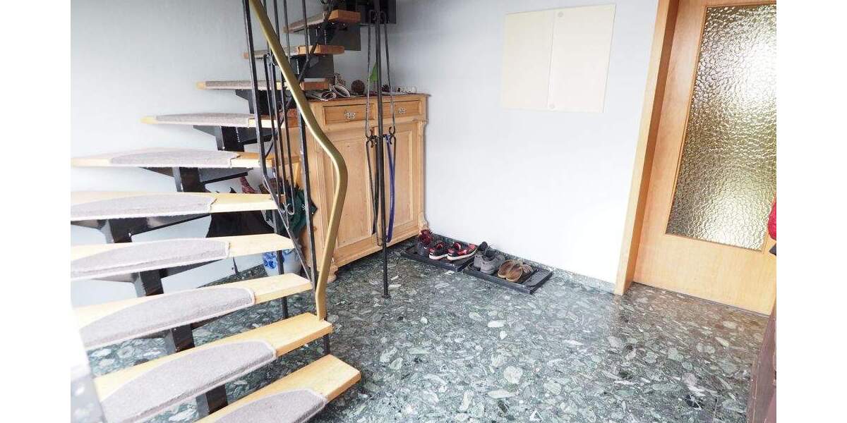 Einfamilienhaus Hattert - 5 Zimmer, 160 m&sup2;, 170.000&euro; | Angebot:25729652