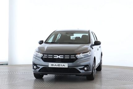 Dacia Sandero 27.900 km 17.400 &euro; Haiger 35708
