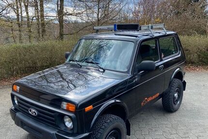 Lada Niva 68.000 km 9.500 &euro; Eschenburg 35713