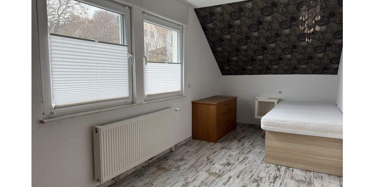 Einfamilienhaus Alsdorf - 4 Zimmer, 140 m&sup2;, 250.000&euro; | Angebot:25775950