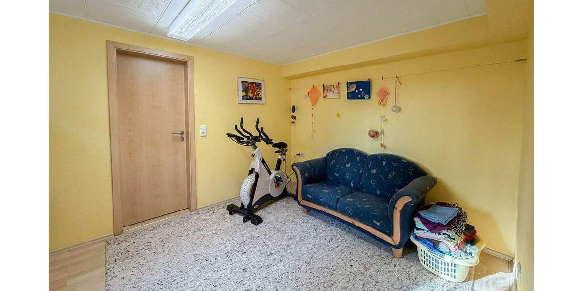 Mehrfamilienhaus, Wohnhaus Hamm/Sieg Sieg - 6 Zimmer, 190 m&sup2;, 395.000&euro; | Angebot:25691943