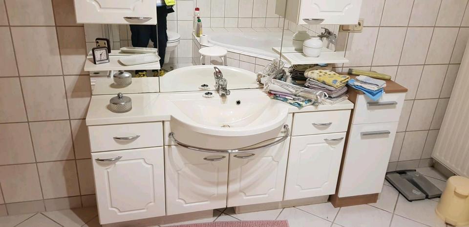 Etagenwohnung Waldbröl - 3 Zimmer, 80 m&sup2;, 680&euro; | Angebot:25944944