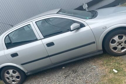 Opel Astra 94.000 km 1.700 &euro; Netphen 57250