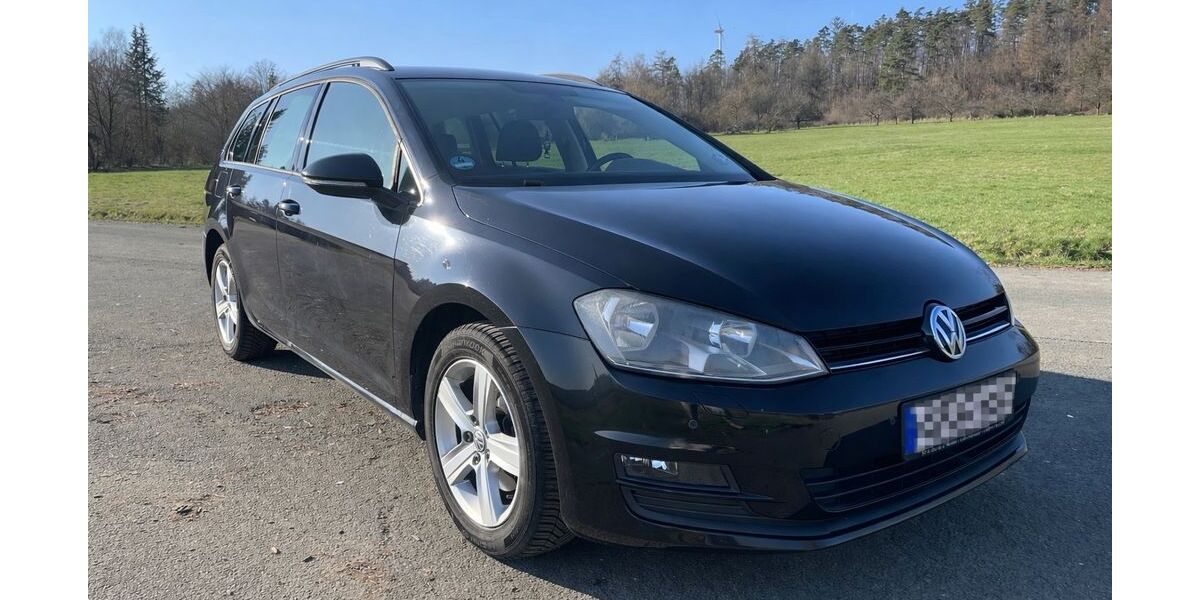 VW Golf 143.000 km 8.200 &euro; Dillenburg 35684