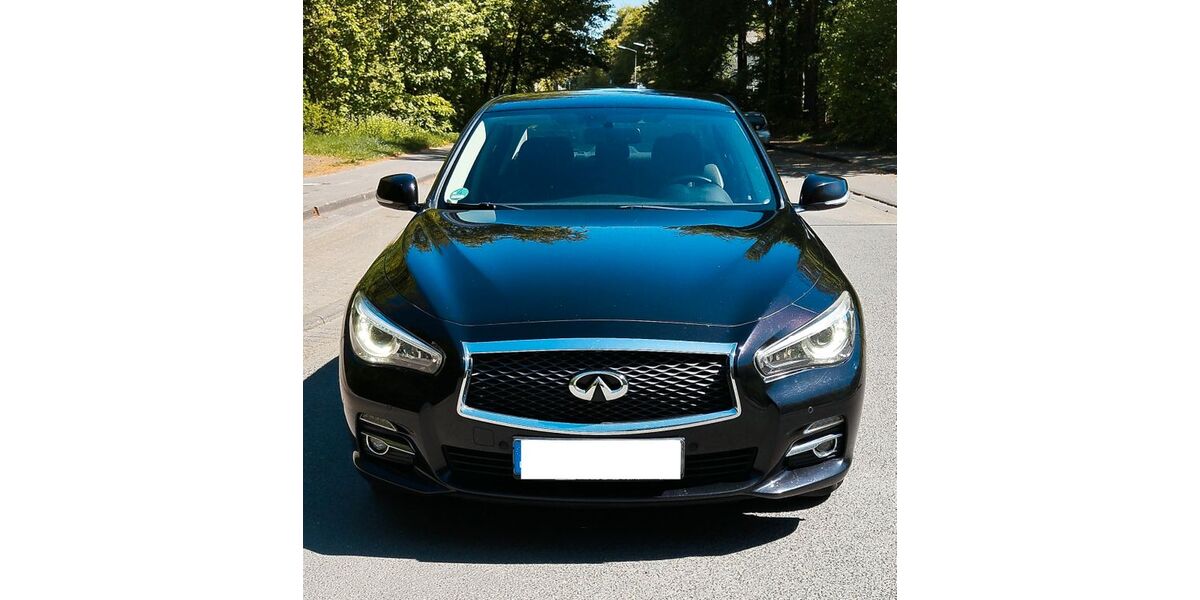 INFINITI Q50 253.000 km 8.500 &euro; Siegen 57074