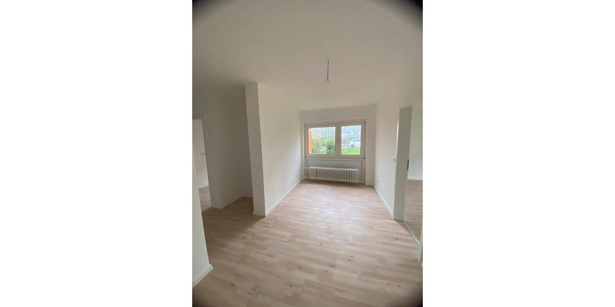 Etagenwohnung Hamm (Sieg) - 3.5 Zimmer, 82 m&sup2;, 157.500&euro; | Angebot:26643598