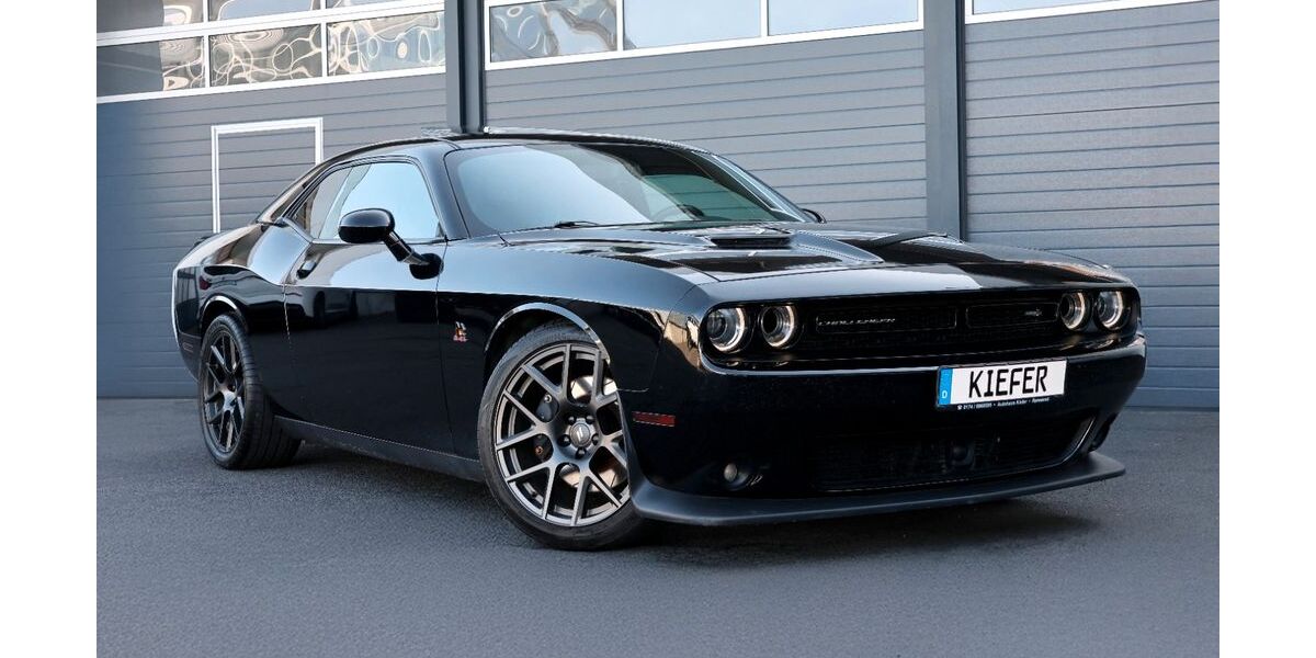Dodge Challenger 140.358 km 29.900 &euro; Rennerod 56477