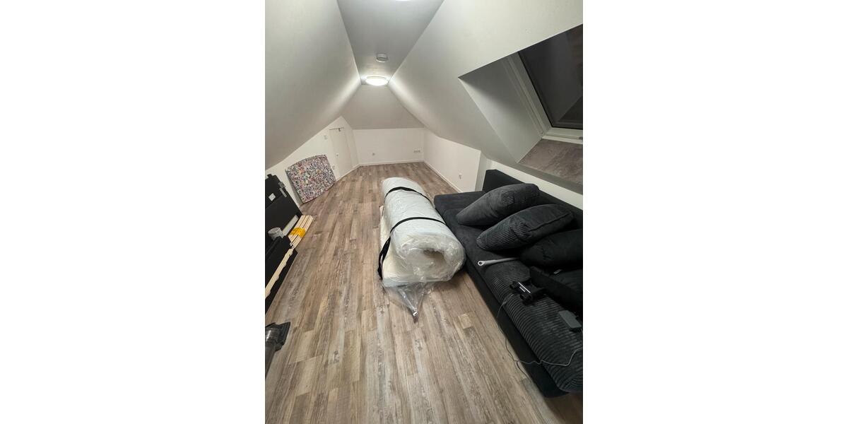 Dachgeschoßwohnung Hellenhahn-Schellenberg Schellenberg - 2 Zimmer, 35 m&sup2;, 400&euro; | Angebot:25986626