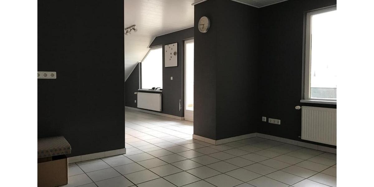 Dachgeschoßwohnung Haiger - 2 Zimmer, 75 m&sup2;, 620&euro; | Angebot:26024554