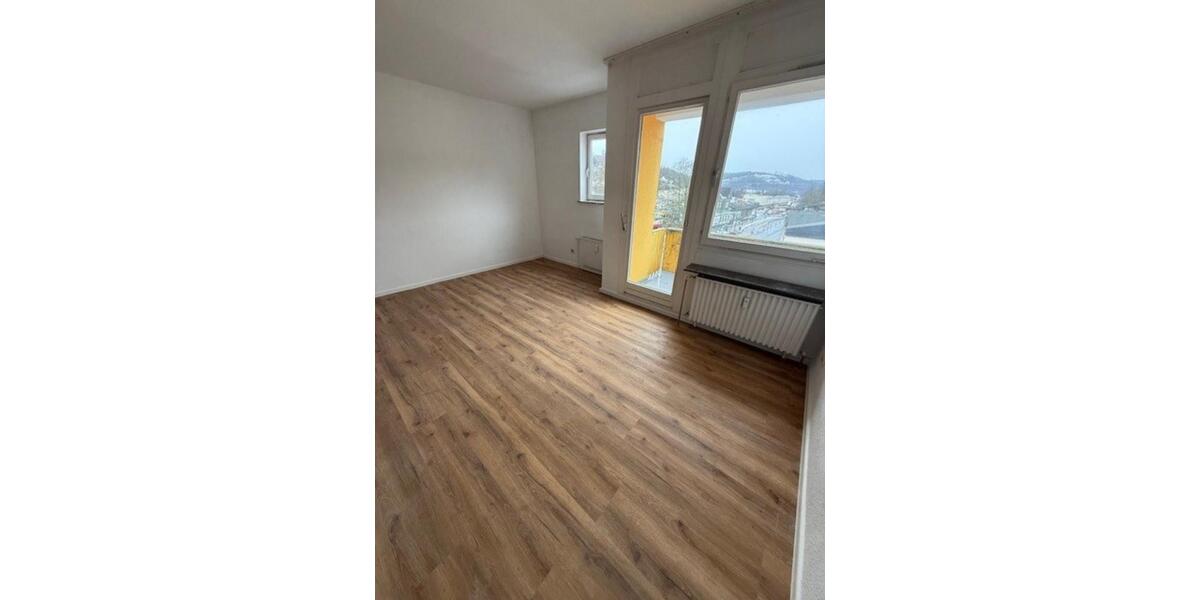 Etagenwohnung Hilchenbach - 4 Zimmer, 95 m&sup2;, 665&euro; | Angebot:26025222