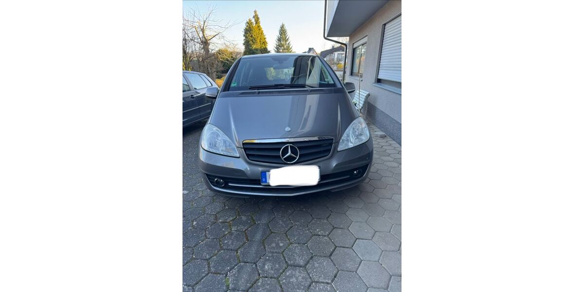 Mercedes-Benz A 160 108.359 km 3.400 &euro; Attendorn 57429
