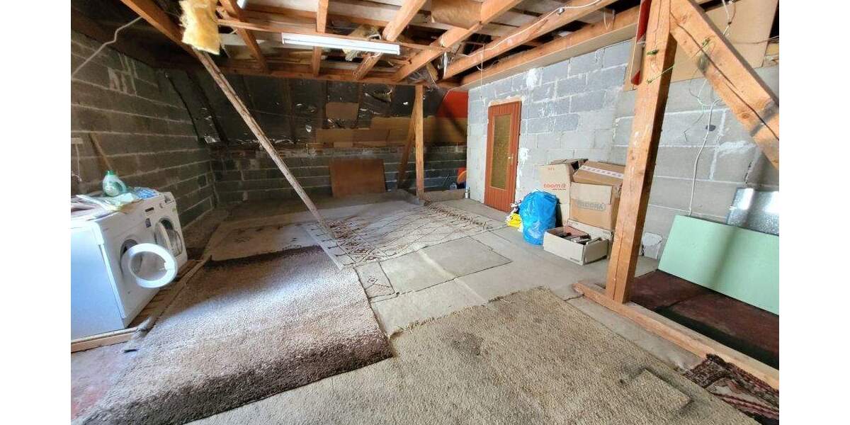 Mehrfamilienhaus, Wohnhaus Bad Marienberg - 6 Zimmer, 153 m&sup2;, 240.000&euro; | Angebot:25685046