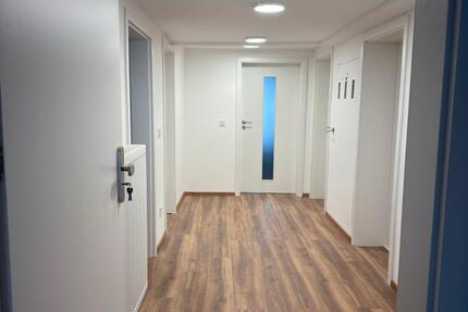 Wohnung Burbach - 3 Zimmer, 70 m&sup2;, 700&euro; | Angebot:25292846