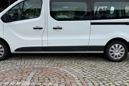 Opel Vivaro 194.332 km 11.750 &euro; Herborn 35745
