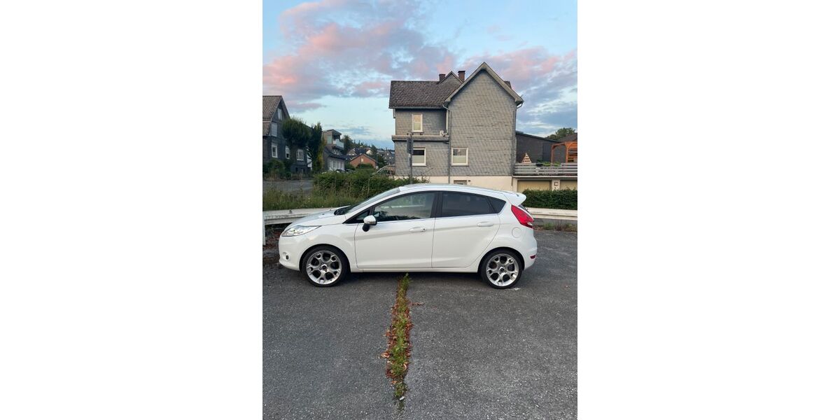 Ford Fiesta 72.035 km 6.800 &euro; Netphen 57250