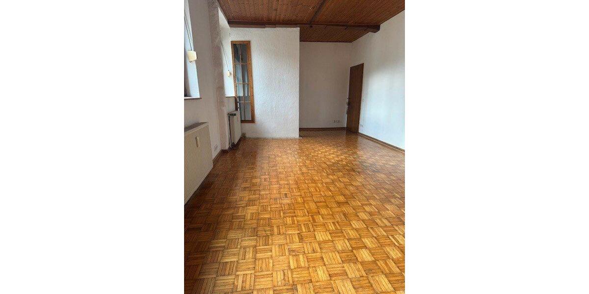 Erdgeschoßwohnung Siegen - 2 Zimmer, 57 m&sup2;, 425&euro; | Angebot:26038752