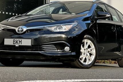 Toyota Auris Touring Sports 134.900 km 9.911 &euro; Siegen 57072