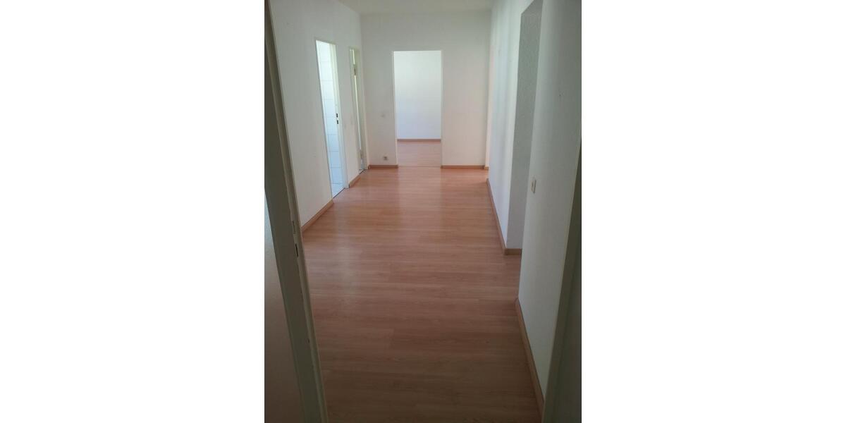 Etagenwohnung Siegen Kaan-Marienborn - 4 Zimmer, 97 m&sup2;, 970&euro; | Angebot:25784119