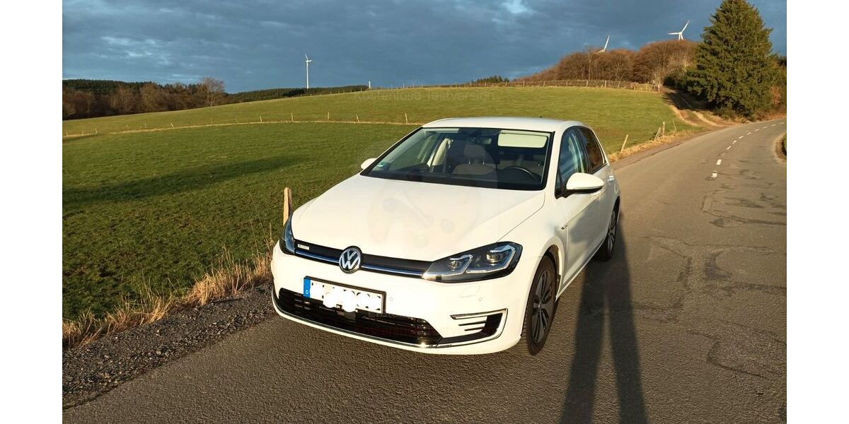 VW Golf 51.000 km 13.999 &euro; Olpe 57462