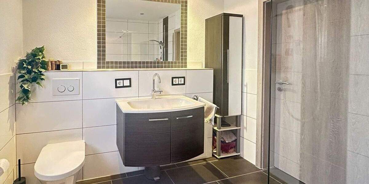 Einfamilienhaus Betzdorf-Gebhardshain VG Gebhardshain VG - 9 Zimmer, 182 m&sup2;, 399.000&euro; | Angebot:25776438