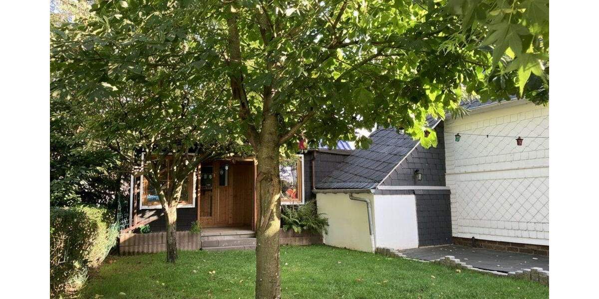 Einfamilienhaus Weitefeld - 5 Zimmer, 124 m&sup2;, 150.000&euro; | Angebot:25685049