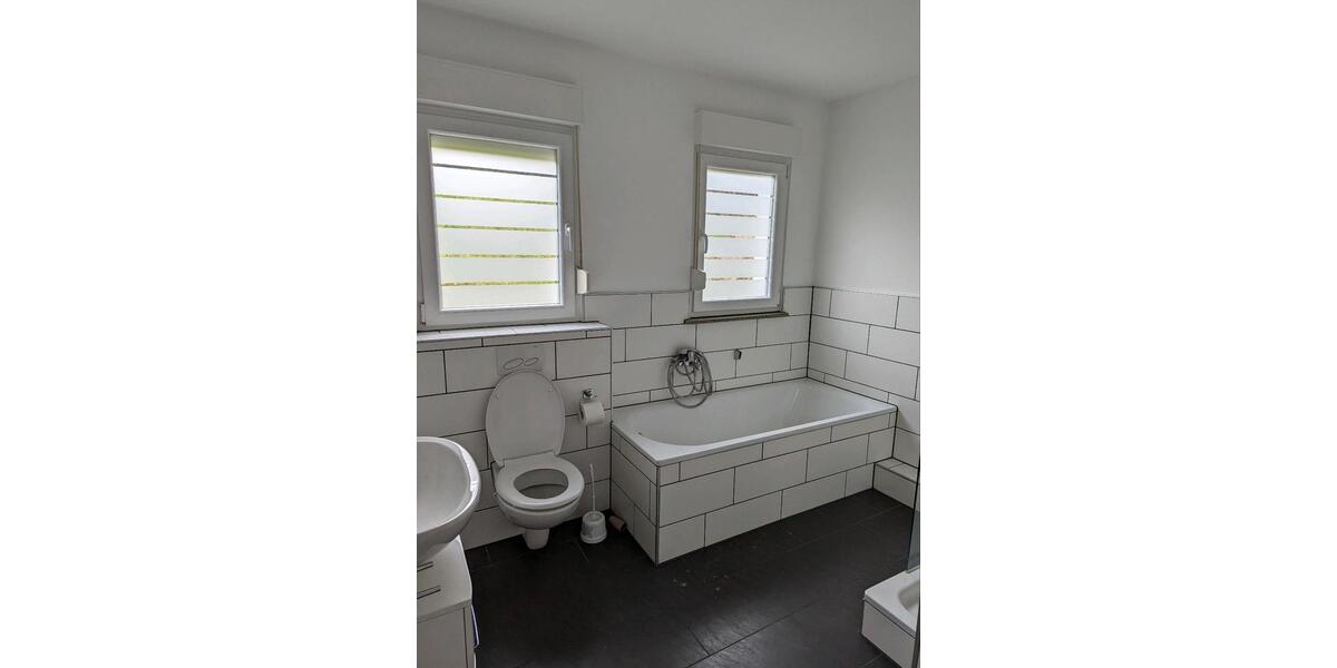 Einfamilienhaus Siegen Weidenau - 5 Zimmer, 150 m&sup2;, 1.735&euro; | Angebot:26527664