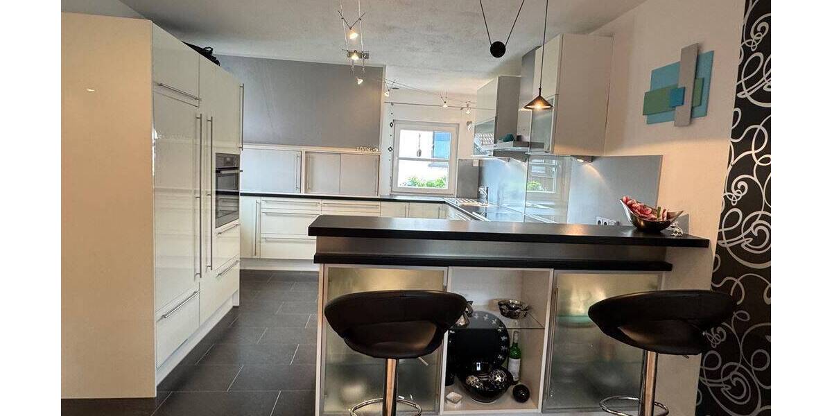 Mehrfamilienhaus, Wohnhaus Lennestadt Meggen - 9 Zimmer, 244 m&sup2;, 395.000&euro; | Angebot:25771706