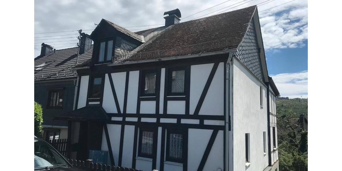 Einfamilienhaus Steinebach/Sieg Sieg - 7 Zimmer, 120 m&sup2;, 115.000&euro; | Angebot:25441931