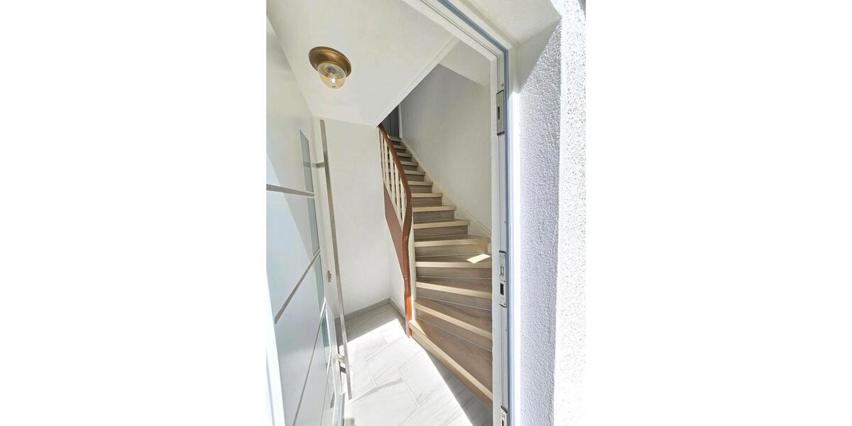 Etagenwohnung Hilchenbach - 3 Zimmer, 87 m&sup2;, 720&euro; | Angebot:26648915