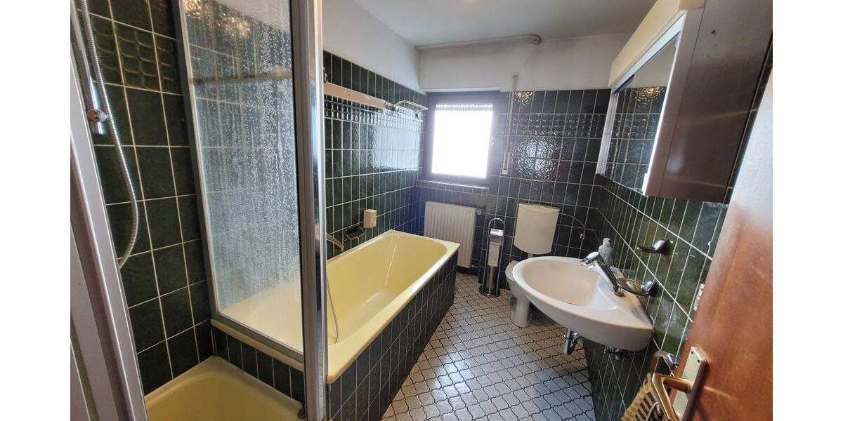 Mehrfamilienhaus, Wohnhaus Bad Marienberg - 6 Zimmer, 153 m&sup2;, 240.000&euro; | Angebot:25685046