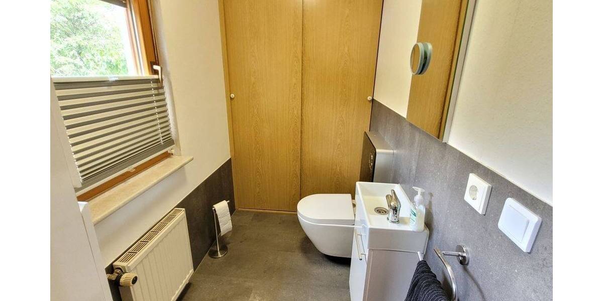 Mehrfamilienhaus, Wohnhaus Netphen / Hainchen Hainchen - 9 Zimmer, 205 m&sup2;, 299.000&euro; | Angebot:25700453