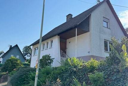Haus Kirchhundem Oberhundem - 5 Zimmer, 125 m&sup2;, 129.000&euro; | Angebot:25682547