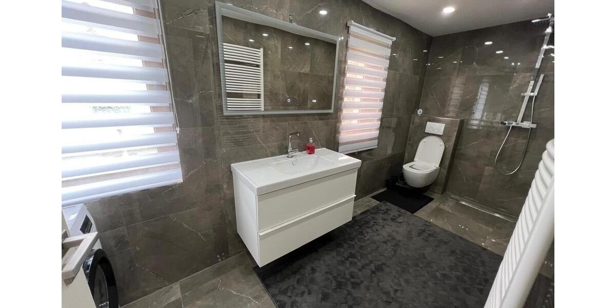 Einfamilienhaus Wissen - 7 Zimmer, 157 m&sup2;, 350.000&euro; | Angebot:25788027