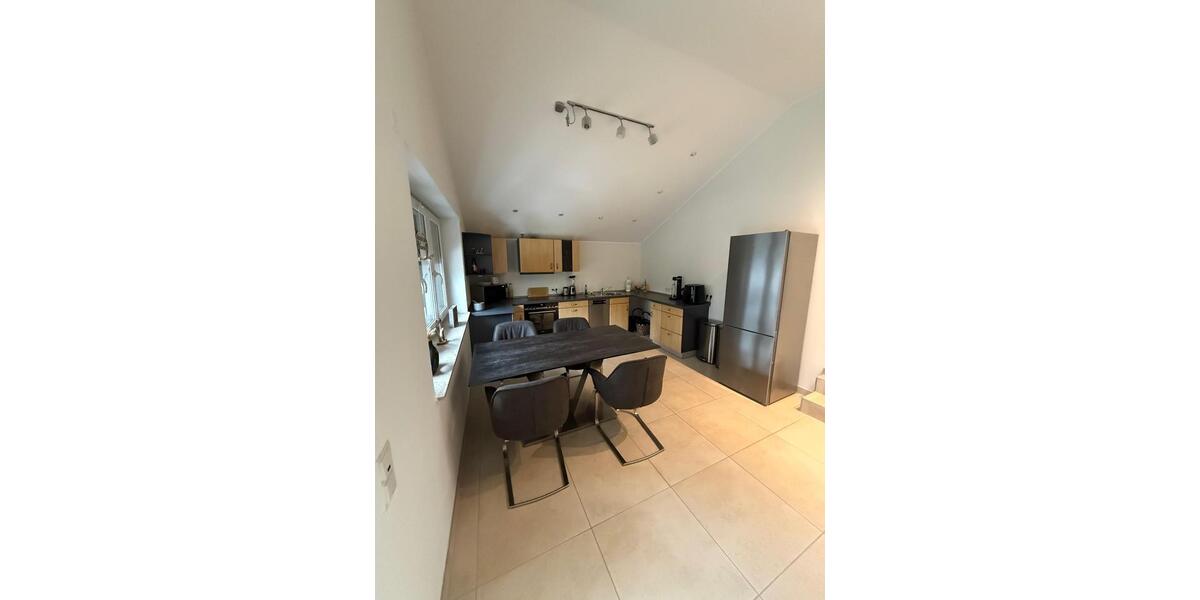 Etagenwohnung Siegen Weidenau - 2 Zimmer, 82 m&sup2;, 790&euro; | Angebot:25719949