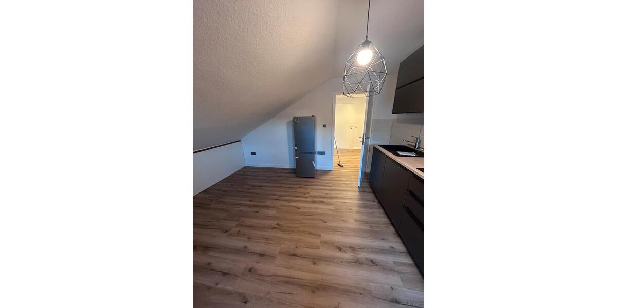 Dachgeschoßwohnung Siegen - 2 Zimmer, 59 m&sup2;, 580&euro; | Angebot:26026067